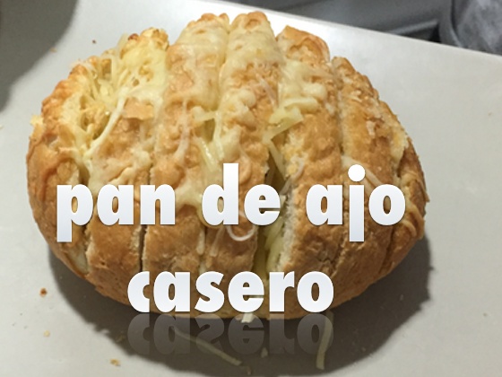 Pan de ajo casero